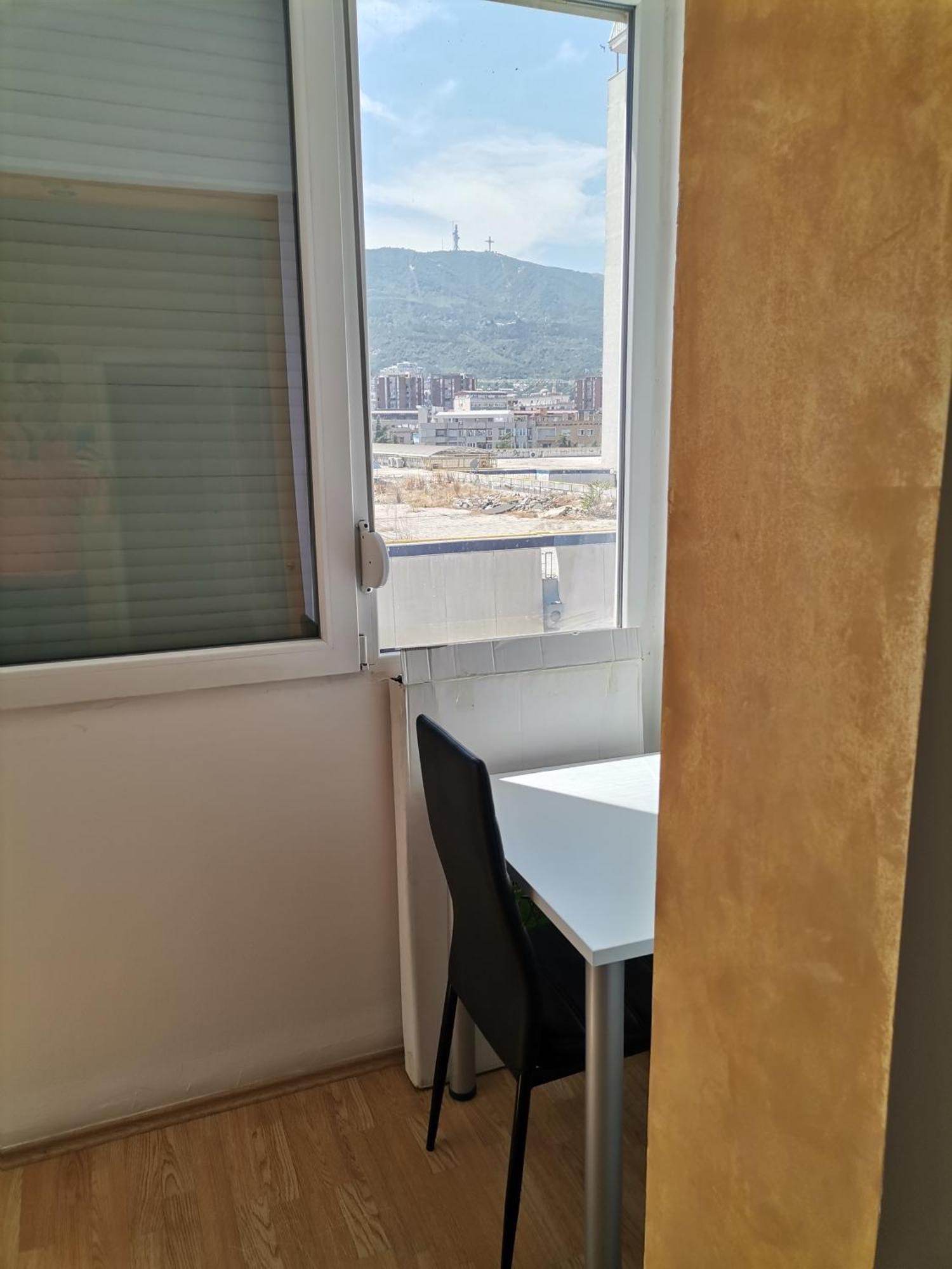 Calla 5 Apartment - Main Square, In The City Shopping Center - Parking Slot With Security And Video Camera Σκόπια Εξωτερικό φωτογραφία